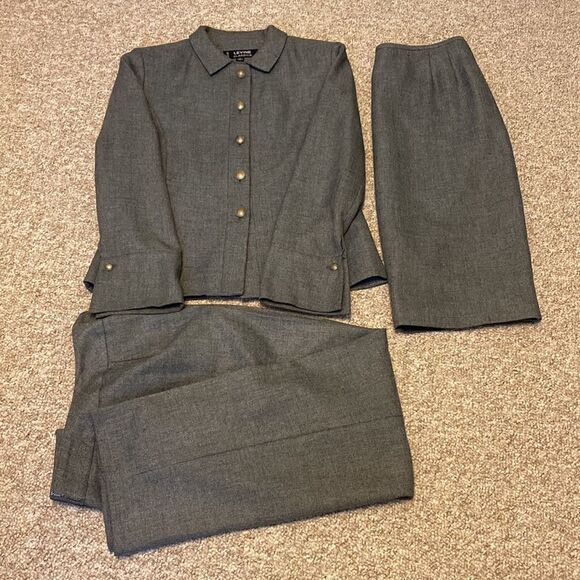 Larry Levine LEVINE 3 Piece Suit - Picture 1 of 15
